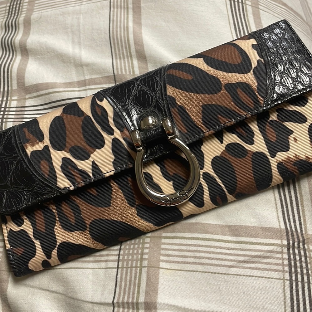 Jessica Simpson wallet